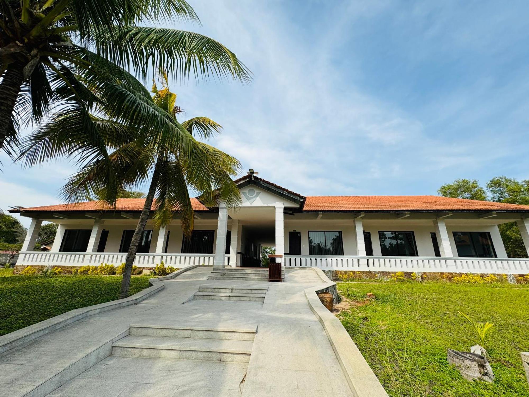Dat Lanh Beach Resort La Gi Exterior photo