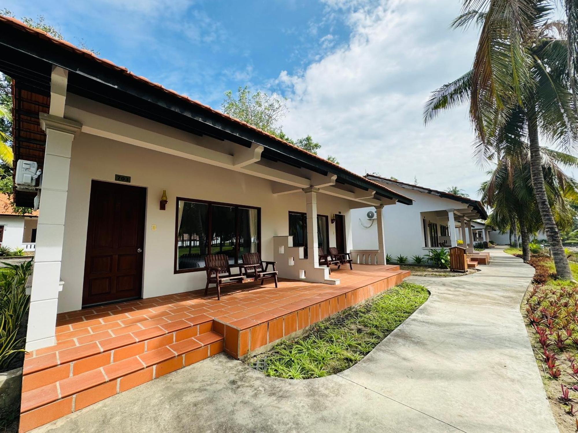 Dat Lanh Beach Resort La Gi Exterior photo